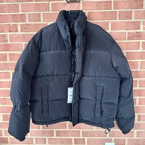 Men's ZARA Black Puffer Jacket size L (fits more like an xl)